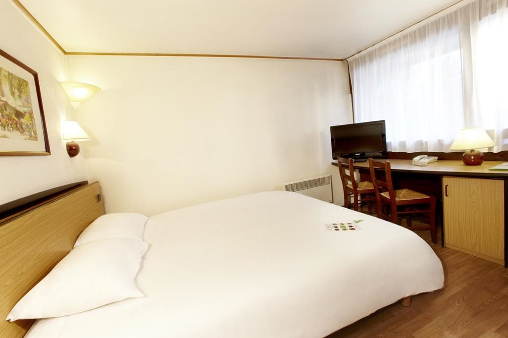Campanile Bordeaux Est - Hotel 3*